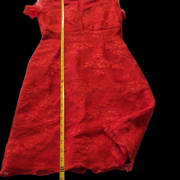 TAHARI Red Lace A-line Dress Arthur S. Levine Sz 4 Red Short Sleeve Party - Picture 16 of 16
